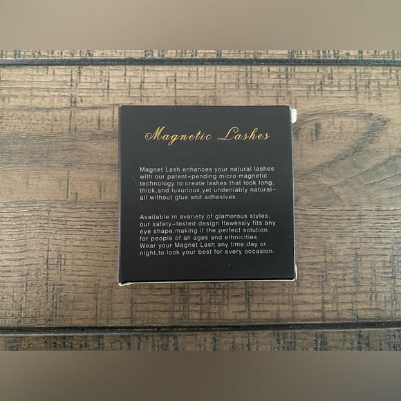 Magnetic Lashes | One Size - Picture 7 of 8